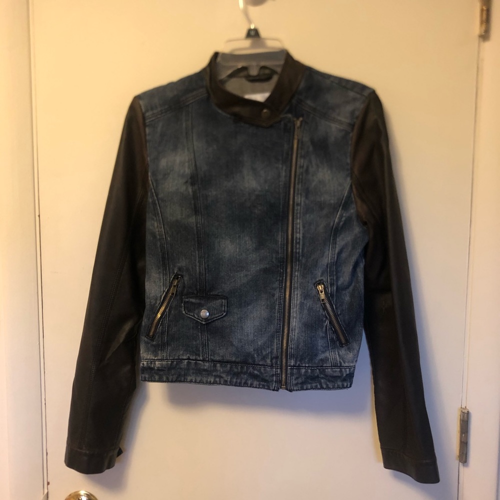 Jeans Jacket w/ faux leather sleeves